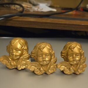 3 Angel Heads Card Holders